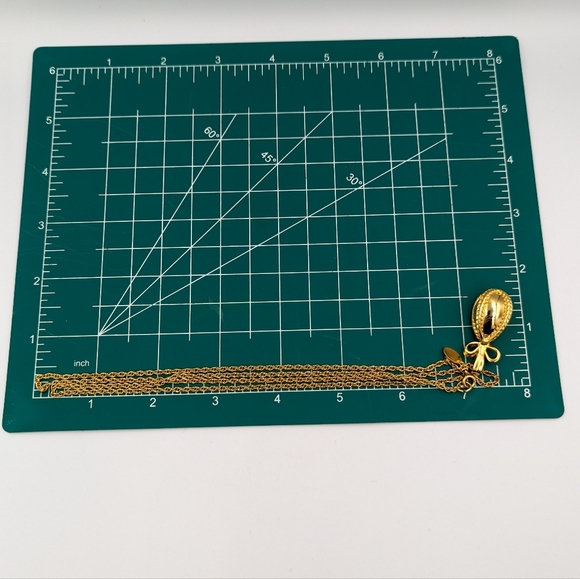 Joan Rivers Egg Shaped Pendant Gold Tone Rope Chain Vintage Signed 30 Inch Long - Picture 9 of 9